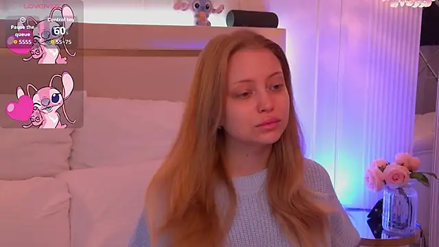 Snapshot of DorisHell chatting on November 2025 03:05:01 AM DorisHell online show from November 2025 03:05:01 AM