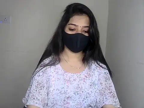 Snapshot of kritikadoll chatting on April 2026 05:49:01 AM kritikadoll online show from April 2026 05:49:01 AM