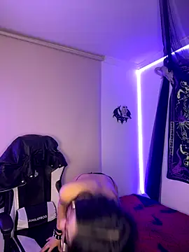 vampy dolll online show from December 2025 08:41:02 AM