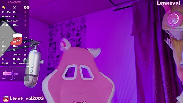 Lenneval1 online show from December 2025 03:13:02 AM