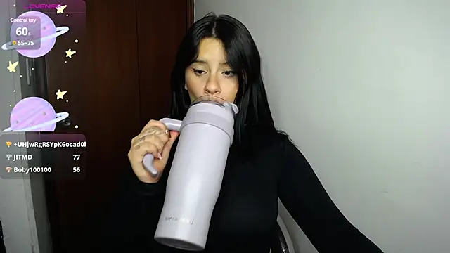 Snapshot of SaraBraun_ chatting on January 2025 06:53:02 PM SaraBraun online show from January 2025 06:53:02 PM