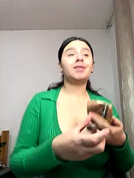 Snapshot of SaraBraun_ chatting on October 2025 04:46:01 PM SaraBraun online show from October 2025 04:46:01 PM