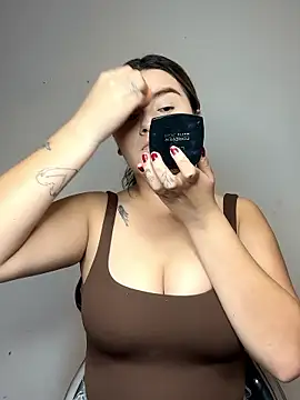 Snapshot of SaraBraun_ chatting on January 2026 05:26:01 PM SaraBraun online show from January 2026 05:26:01 PM