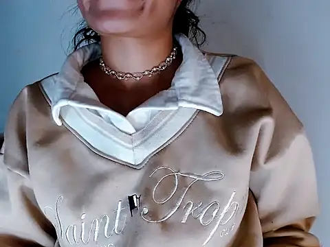 Snapshot of brihanna_lena chatting on February 2026 05:36:02 AM brihanna lena online show from February 2026 05:36:02 AM