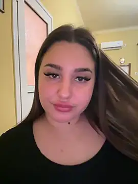 Snapshot of Natalie_21 chatting on January 2025 05:58:01 AM Natalie 21 online show from January 2025 05:58:01 AM