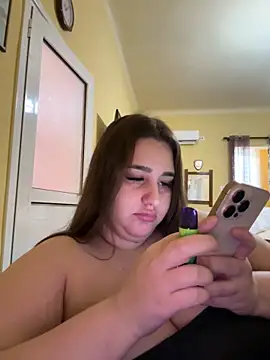 Snapshot of Natalie_21 chatting on January 2025 07:06:02 AM Natalie 21 online show from January 2025 07:06:02 AM