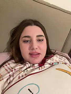 Snapshot of Natalie_21 chatting on February 2025 11:36:02 PM Natalie 21 online show from February 2025 11:36:02 PM