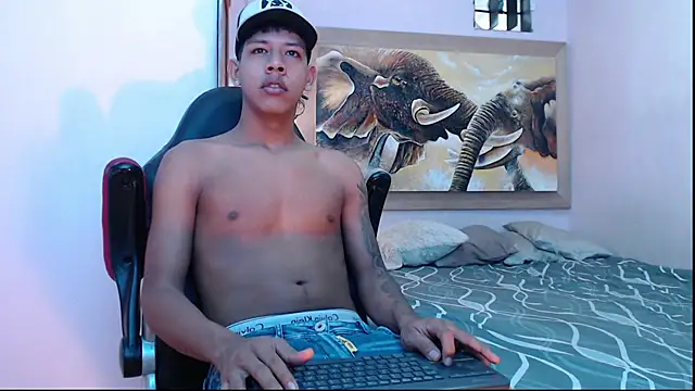 mr stiven  online show from February 2025 02:42:02 AM