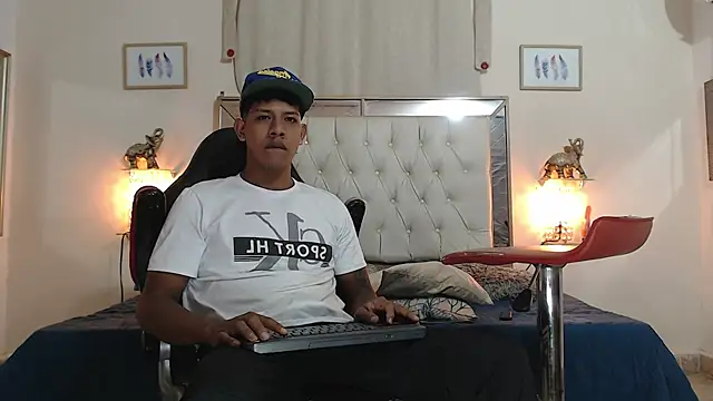 mr stiven  online show from September 2025 02:22:01 AM