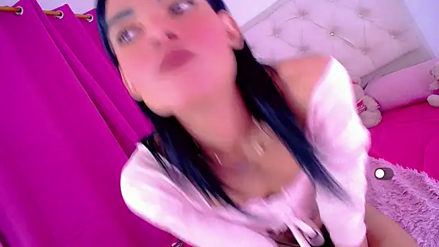 Snapshot of Theylor_Rouse chatting on July 2026 07:39:02 AM Theylor Rouse online show from July 2026 07:39:02 AM