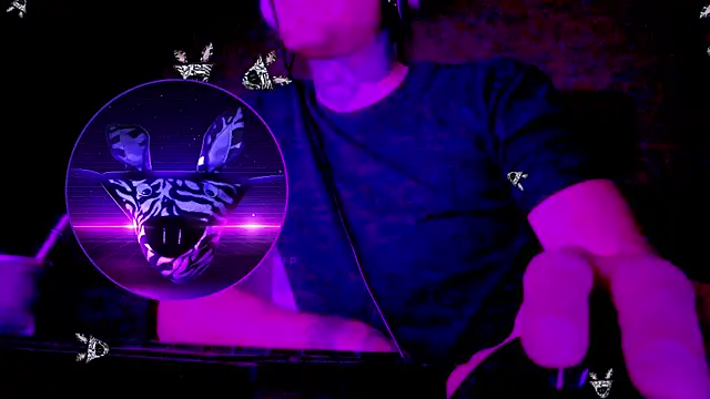 Snapshot of HappyZebra13 chatting on February 2025 04:00:02 PM HappyZebra13 online show from February 2025 04:00:02 PM