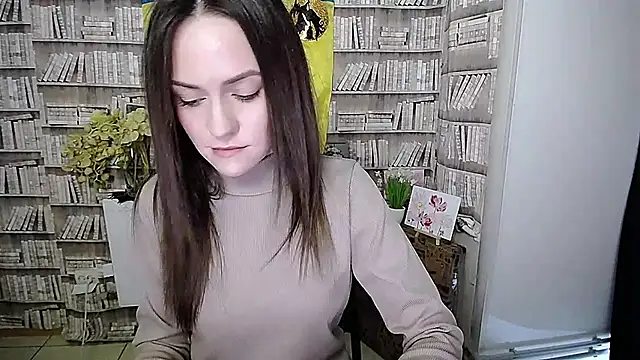 Lina Star S online show from October 2025 06:49:01 AM