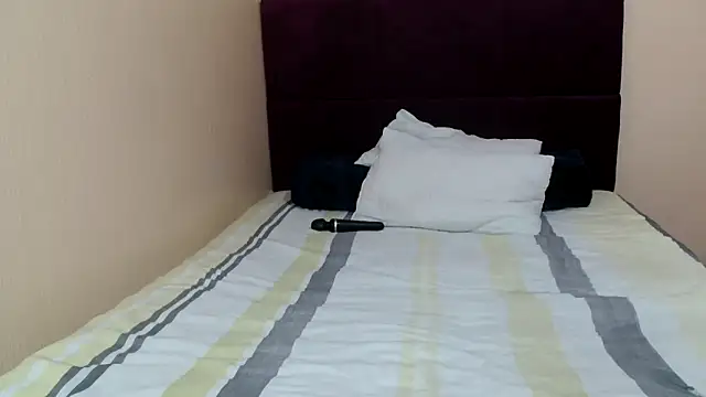 Snapshot of Bbw255 chatting on April 2026 08:15:01 AM Bbw255 online show from April 2026 08:15:01 AM