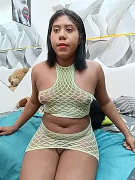 Snapshot of CamilosaOrtega chatting on May 2026 12:02:01 PM CamilosaOrtega online show from May 2026 12:02:01 PM