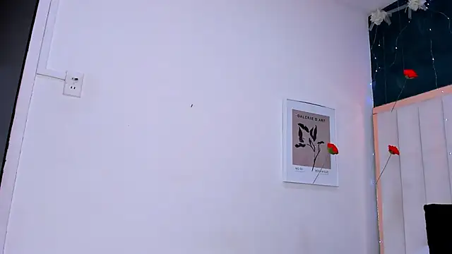 africa holmes online show from April 2026 02:44:02 AM