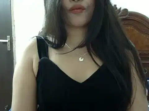 Snapshot of AniHeart chatting on January 2025 12:46:01 AM AniHeart online show from January 2025 12:46:01 AM