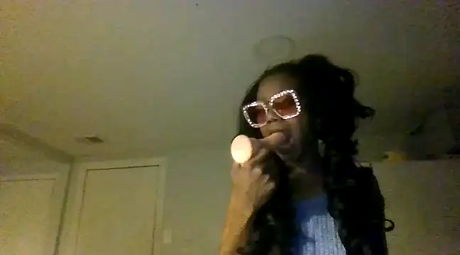 Snapshot of NastyBlackslaveGirl chatting on February 2025 04:04:02 AM NastyBlackslaveGirl online show from February 2025 04:04:02 AM