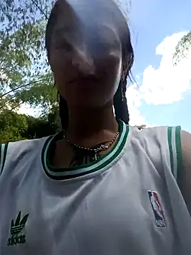 thamygomezz online show from September 2025 07:58:02 PM