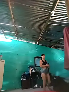 thamygomezz online show from September 2025 04:32:01 PM