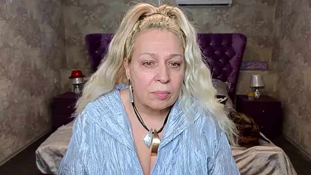 Snapshot of Penelope_Pinky chatting on January 2025 02:00:01 PM Penelope Pinky online show from January 2025 02:00:01 PM