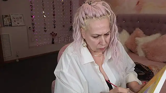 Snapshot of Penelope_Pinky chatting on March 2025 05:36:02 PM Penelope Pinky online show from March 2025 05:36:02 PM