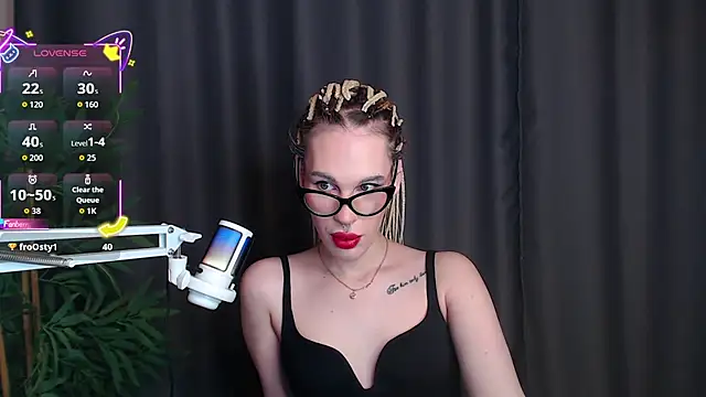 Snapshot of Cassie_Bae chatting on December 2025 08:54:01 AM Cassie Bae online show from December 2025 08:54:01 AM