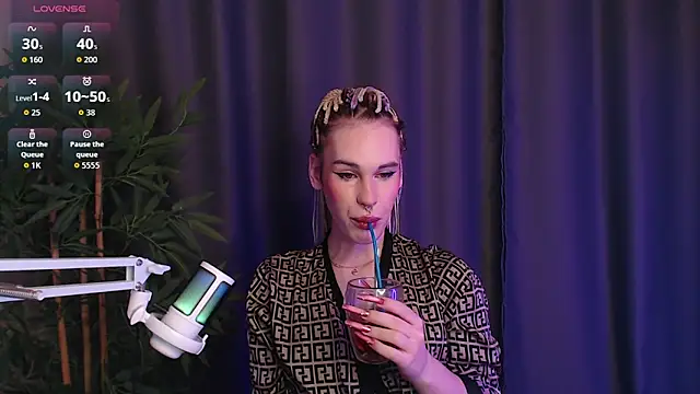 Snapshot of Cassie_Bae chatting on January 2026 05:46:02 AM Cassie Bae online show from January 2026 05:46:02 AM