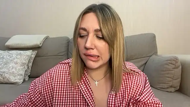 VickyLove047 online show from November 2025 08:42:02 PM