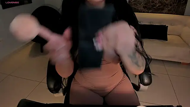 FernandaX1 online show from December 2025 10:24:02 AM