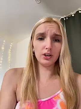 Snapshot of AnnyBelleX chatting on October 2025 12:56:01 PM AnnyBelleX online show from October 2025 12:56:01 PM