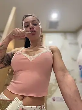 Snapshot of JulliaVegas chatting on March 2026 12:39:01 AM JulliaVegas online show from March 2026 12:39:01 AM