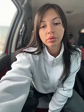 Snapshot of JulliaVegas chatting on April 2026 02:12:02 AM JulliaVegas online show from April 2026 02:12:02 AM