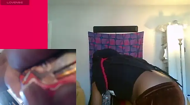 Snapshot of cum2mary_ chatting on December 2024 06:04:02 PM cum2mary online show from December 2024 06:04:02 PM