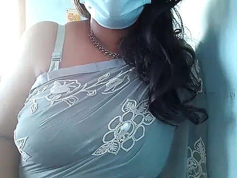 Snapshot of Tamilsathya2024 chatting on December 2024 03:31:02 AM Tamilsathya2024 online show from December 2024 03:31:02 AM