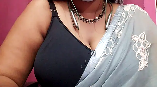 Snapshot of Tamilsathya2024 chatting on February 2025 06:43:02 PM Tamilsathya2024 online show from February 2025 06:43:02 PM