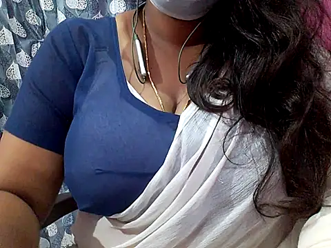 Snapshot of Tamilsathya2024 chatting on March 2025 04:45:02 PM Tamilsathya2024 online show from March 2025 04:45:02 PM