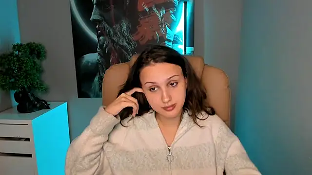 Snapshot of MariaNorma chatting on December 2024 03:28:01 PM MariaNorma online show from December 2024 03:28:01 PM