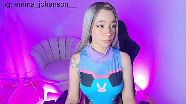 Snapshot of EmmaJhonnsson chatting on January 2025 06:20:01 AM EmmaJhonnsson online show from January 2025 06:20:01 AM