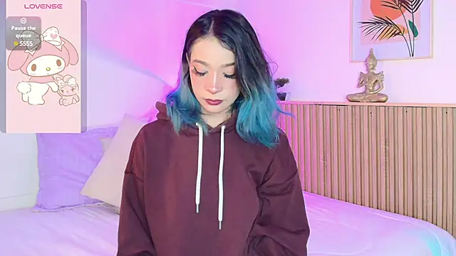 Snapshot of EmmaJhonnsson chatting on February 2025 08:42:01 PM EmmaJhonnsson online show from February 2025 08:42:01 PM