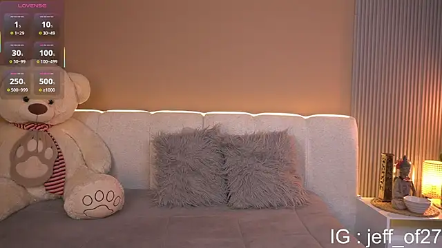 Snapshot of johanafox_ chatting on July 2026 11:07:01 AM johanafox online show from July 2026 11:07:01 AM