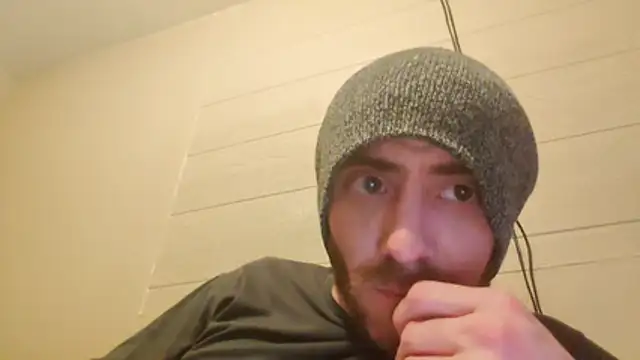 Huntzg23 online show from February 2026 07:05:02 AM