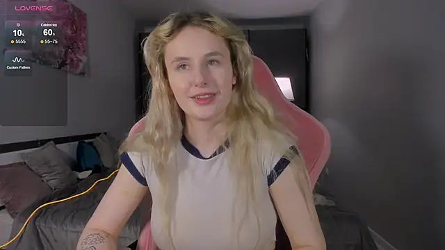 Molly Toads online show from January 2025 09:15:01 PM