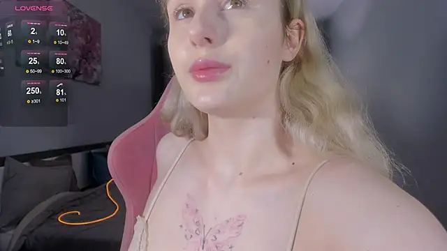 Molly Toads online show from January 2025 06:41:02 PM