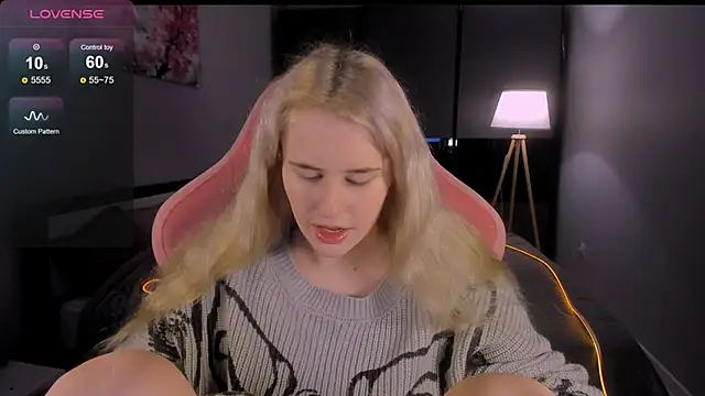 Molly Toads online show from February 2025 05:18:02 AM