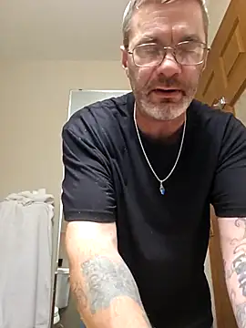 Snapshot of tileguyyy chatting on November 2025 01:20:02 AM tileguyyy online show from November 2025 01:20:02 AM