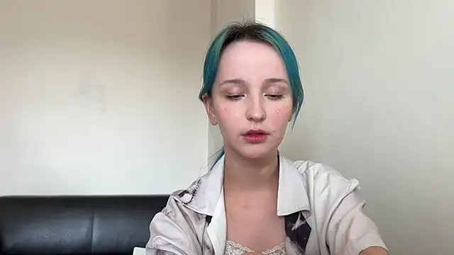 bumble bee online show from December 2024 09:42:01 AM