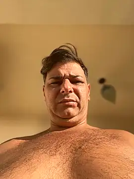 Snapshot of SecretlyDD chatting on February 2026 05:18:02 AM SecretlyDD online show from February 2026 05:18:02 AM