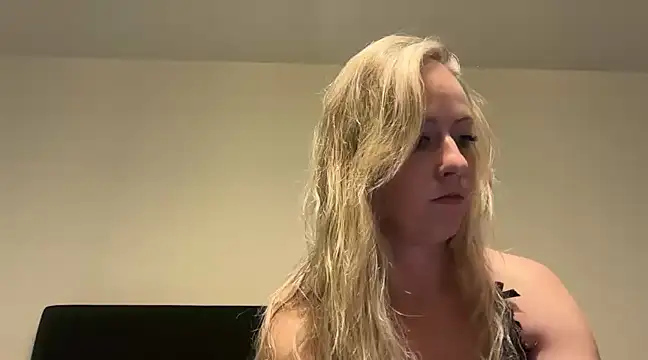 Emmy frenchie online show from January 2025 08:02:01 PM