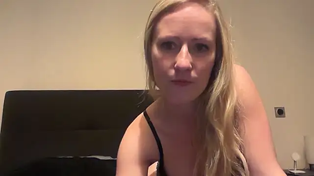 Emmy frenchie online show from January 2025 08:15:02 PM