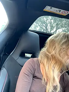 Emmy frenchie online show from October 2025 09:18:02 AM